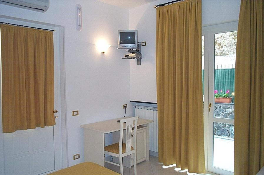 Hotel Acquamarina Monterosso al Mare Zewnętrze zdjęcie